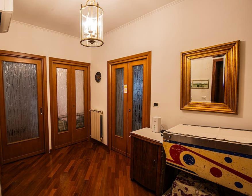 Dimora Al Colosseo, 2 Bedrooms Rom Exteriör bild