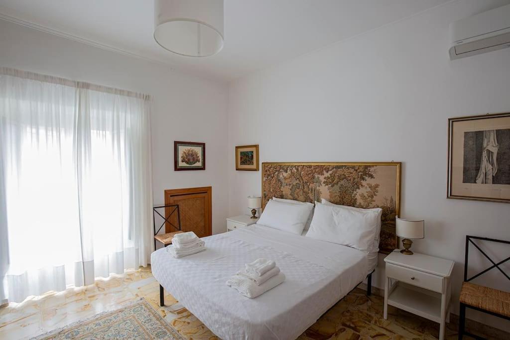 Dimora Al Colosseo, 2 Bedrooms Rom Exteriör bild