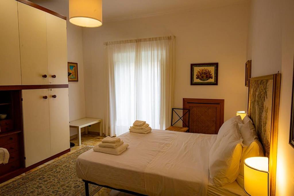 Dimora Al Colosseo, 2 Bedrooms Rom Exteriör bild